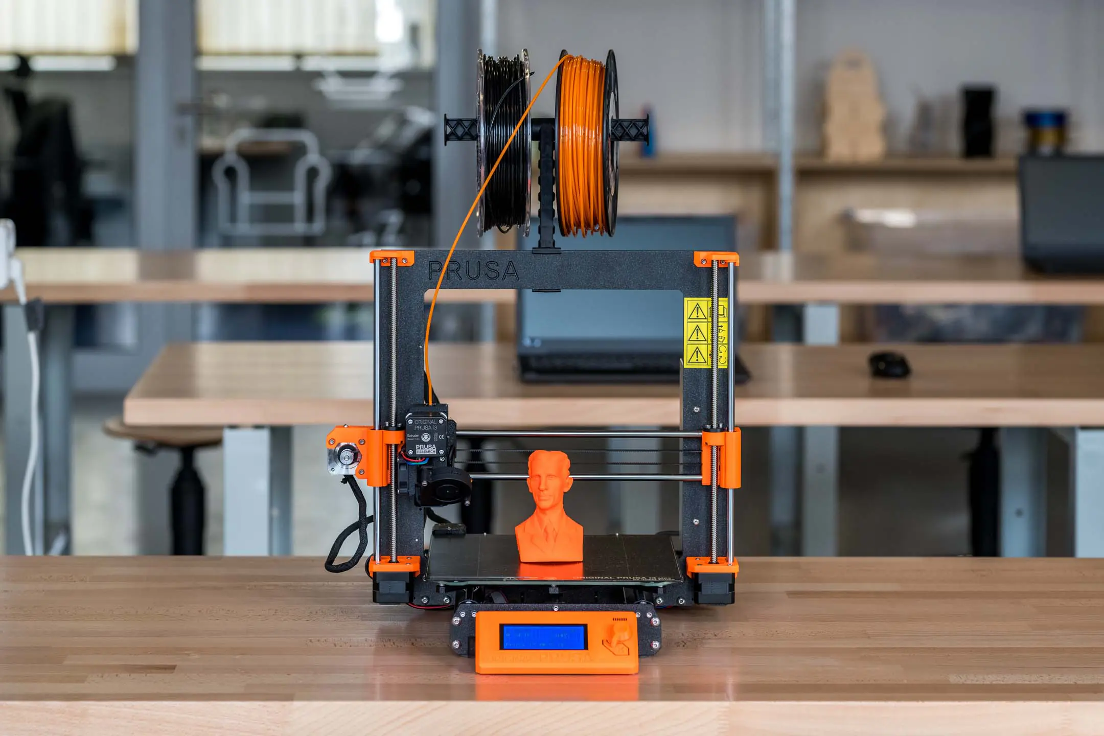 iqfablab-prostory (1).jpg