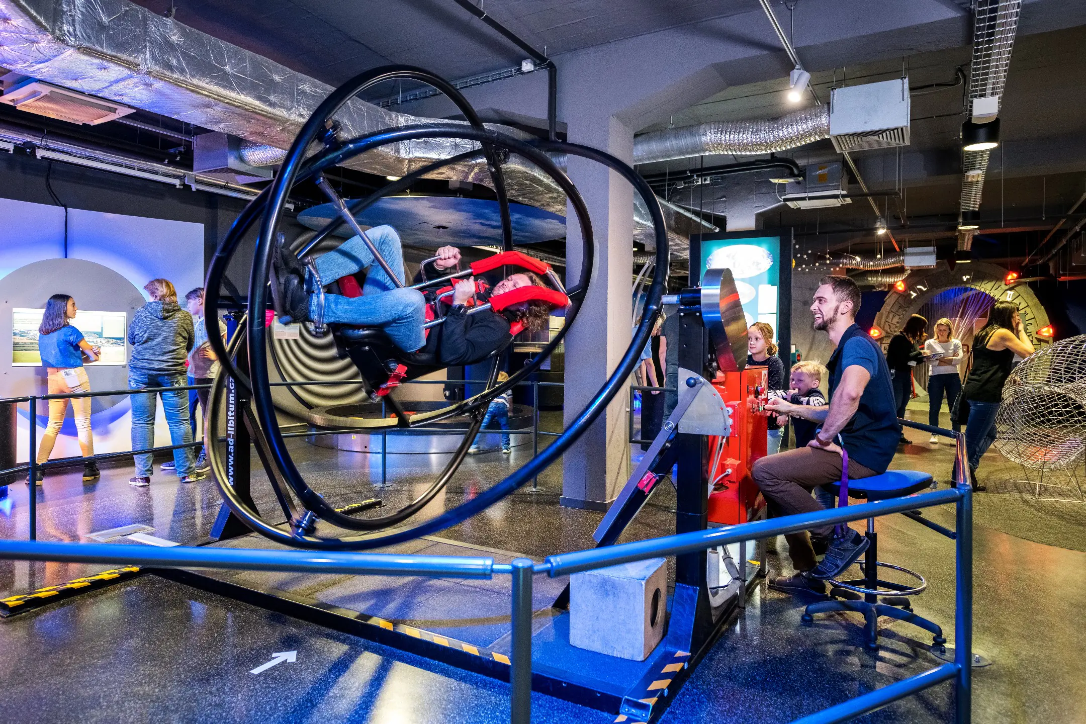 iQLANDIA-GEO-Gyroskop (1).jpg