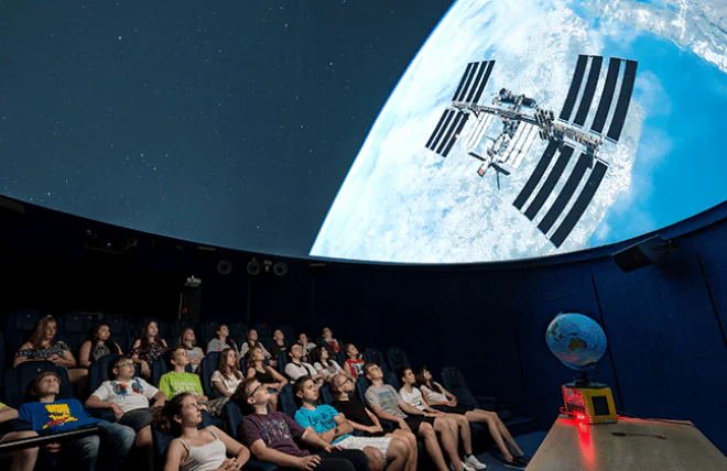 iQLANDIA-vzdelavaci-programy-iQPLANETARIUM.png