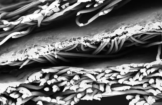 Struktura respirátoru s filtrační nanovrstvou.jpg